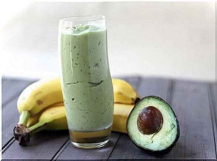 Avocado and banana smoothie