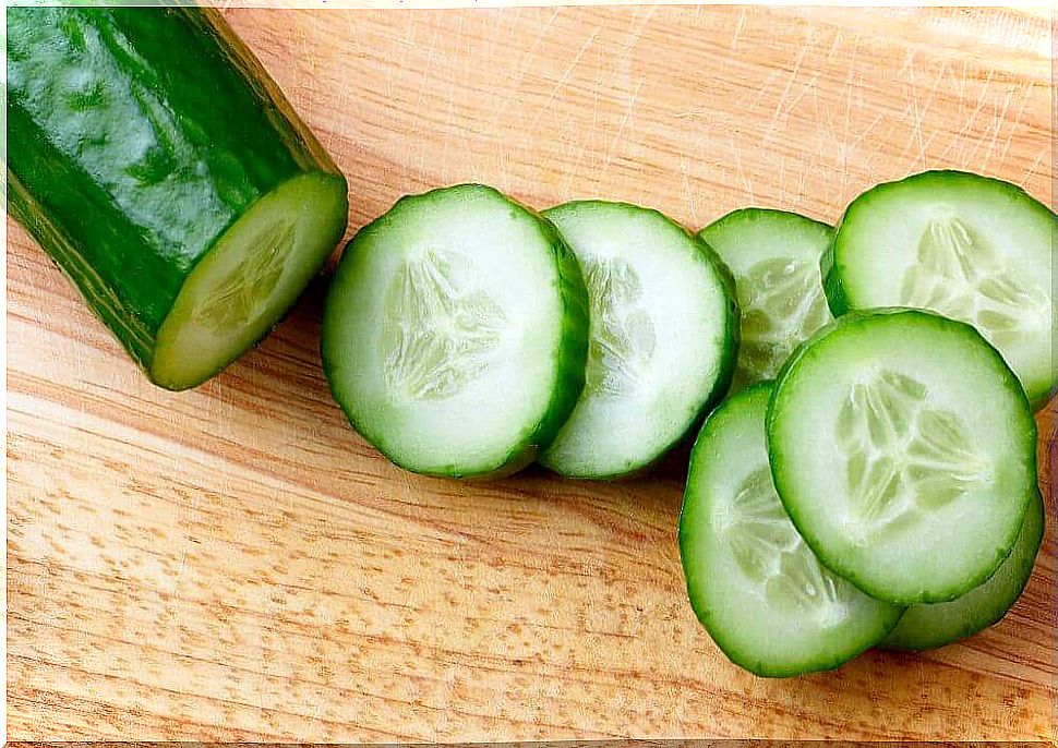 Cucumber slices