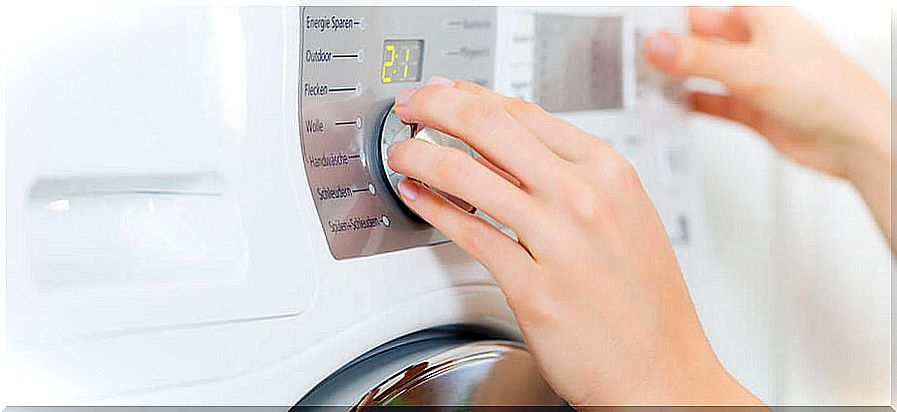 Setting the washing machine program 