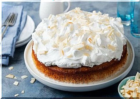 Dessert - cake with meringue and milk