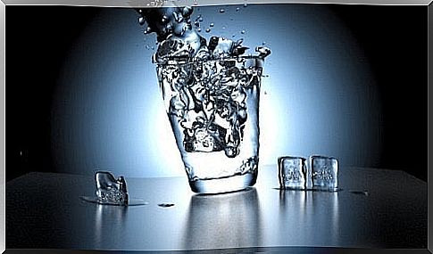 diabetes and its symptoms, ice water