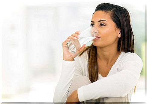 Discover the 10 benefits of a glass of water on an empty stomach!