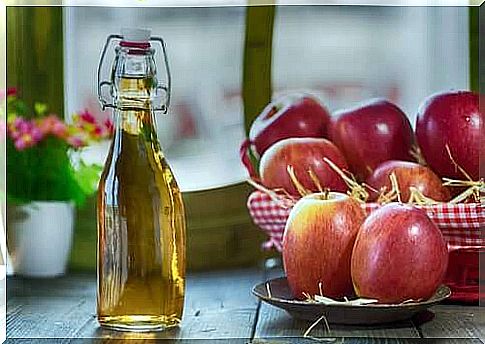 Apple vinegar