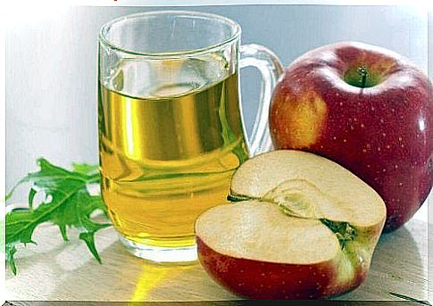 Unprocessed apple cider vinegar works best.