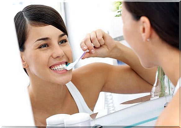 Natural ways to whiten your teeth