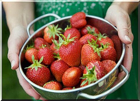 Strawberries - 7 benefits for the skin