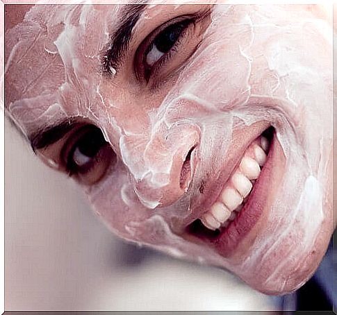 Facial skin peeling