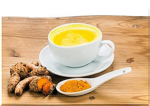 Turmeric root and powder