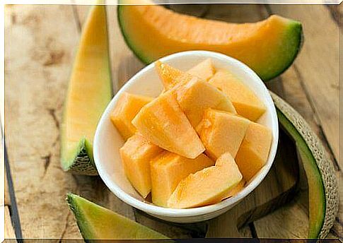 Melon cut into pieces